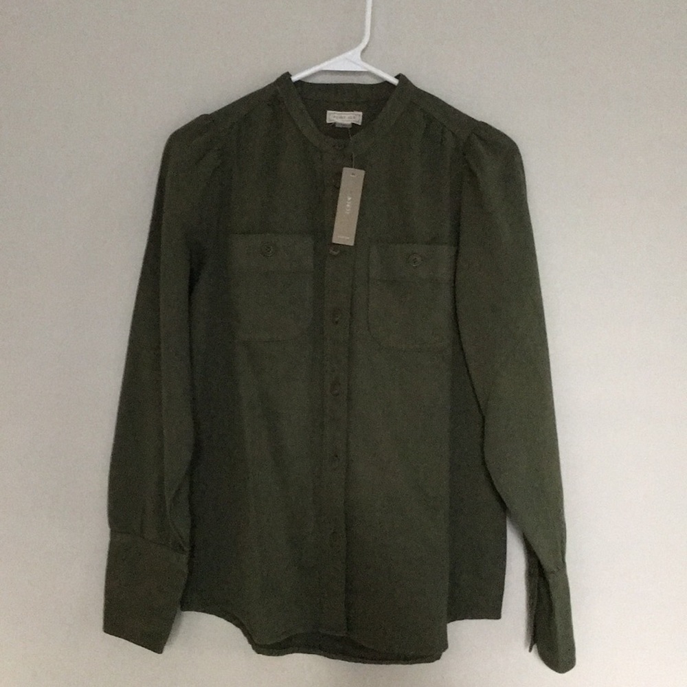 3/$30 J Crew Point Sur Green Draped Button Shirt - Picture 3 of 7